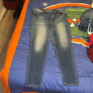 Super Stretch, High Rise AE Jeggings Size 16 R